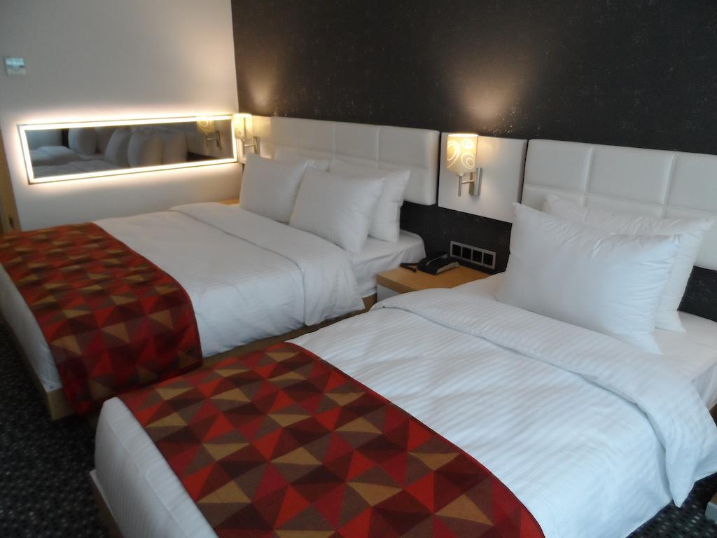 דניזלי Inci Class Hotel חדר תמונה